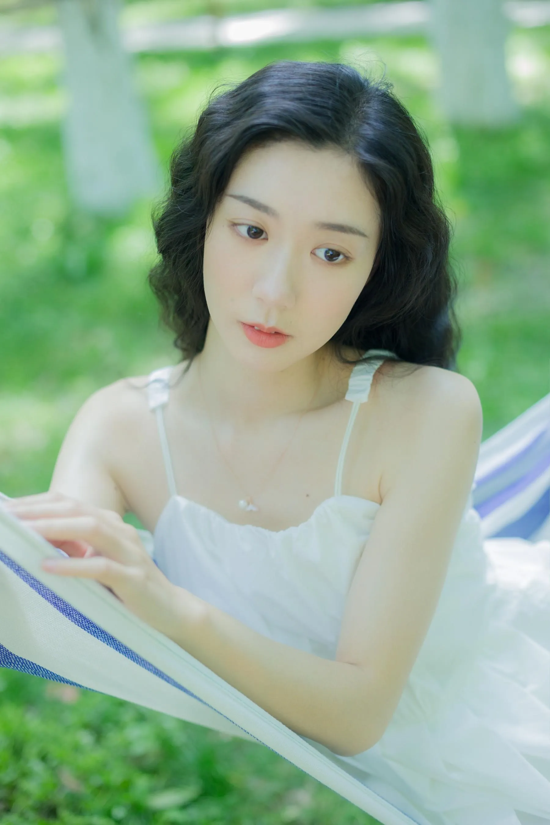 [YITUYU艺图语]2022.07.17 沉沦夏日 饲猫少女- [40P]插图3
